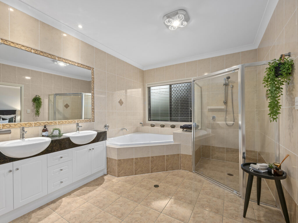 44-56 Wallaby Way, New Beith, QLD 4124