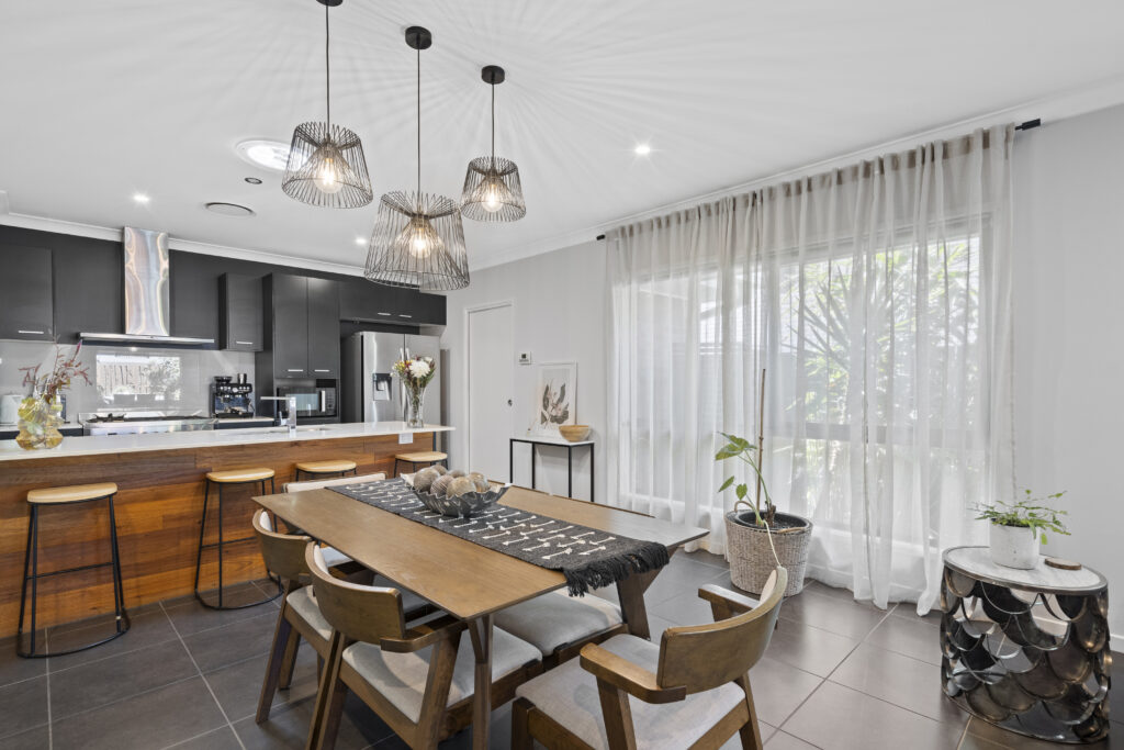 5 Foreshore Drive, Springfield Lakes, QLD 4300