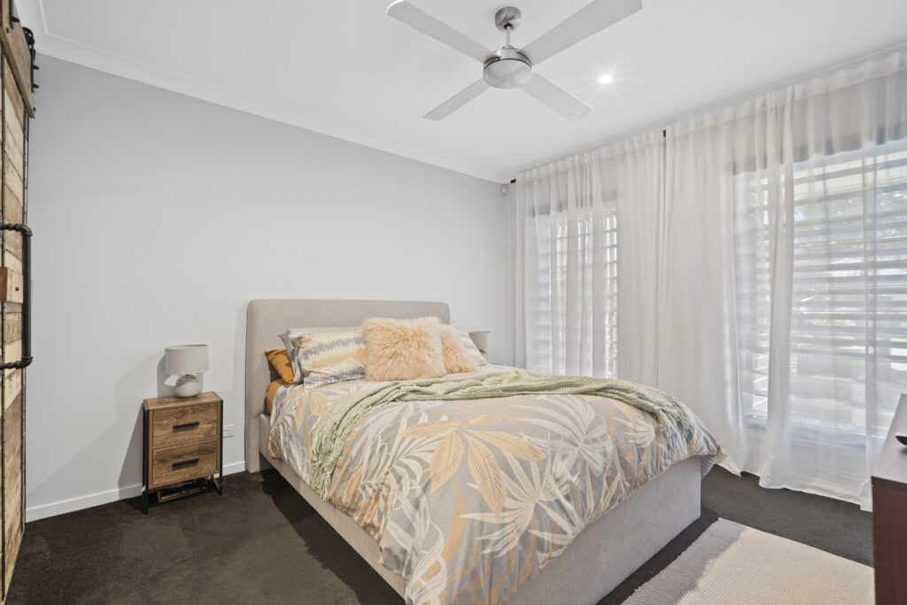 5 Foreshore Drive, Springfield Lakes, QLD 4300
