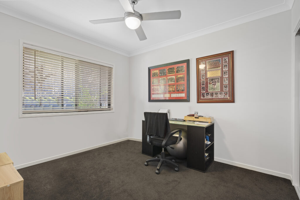 5 Foreshore Drive, Springfield Lakes, QLD 4300