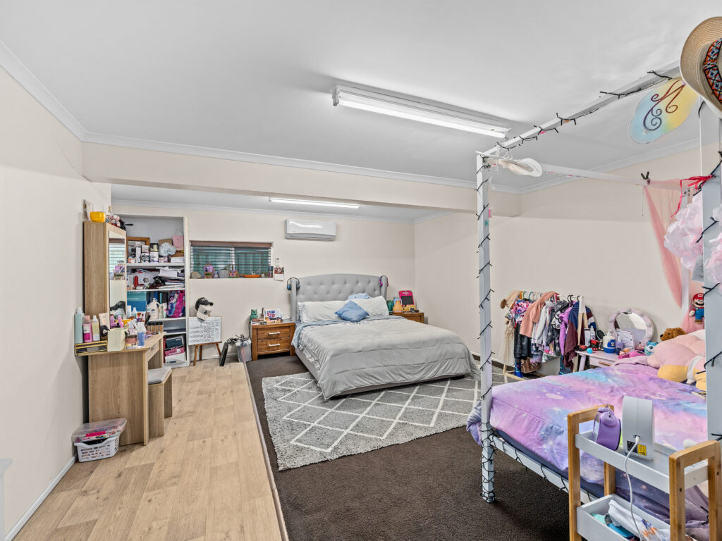 128 Wildey Street, Raceview, QLD 4305