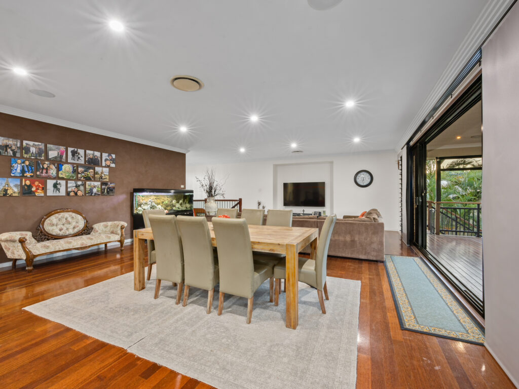 59 President Circle, Karalee, QLD 4306