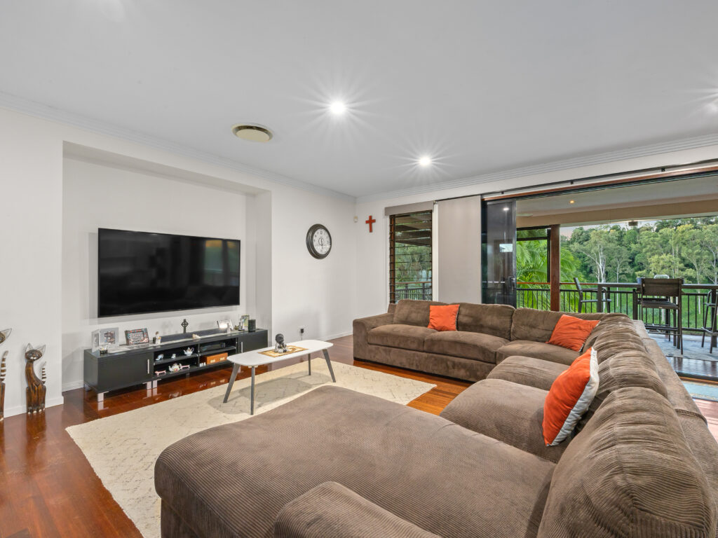 59 President Circle, Karalee, QLD 4306