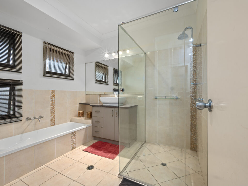 59 President Circle, Karalee, QLD 4306