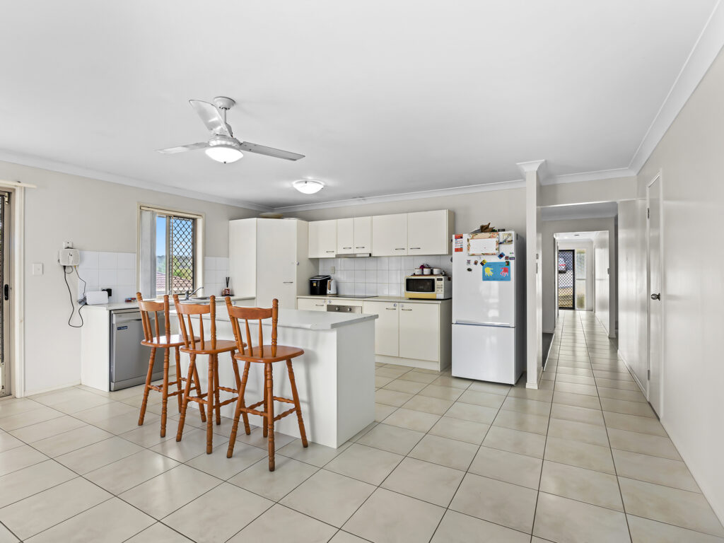 39 Chanel Court, Wulkuraka, QLD 4305