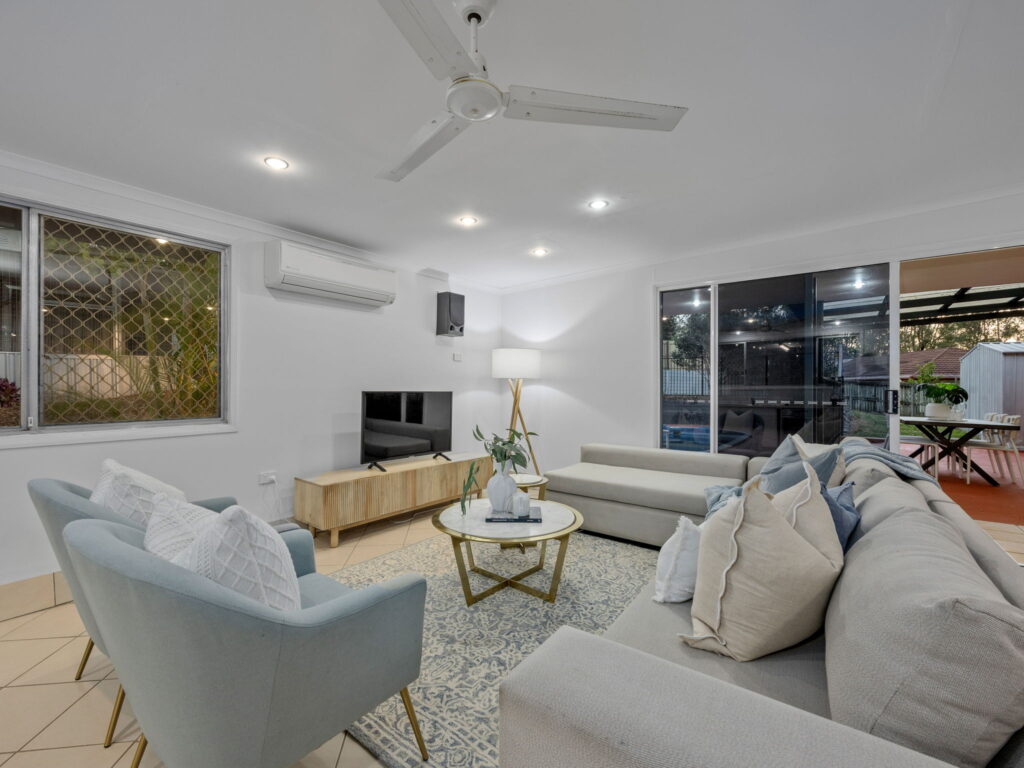 25 Jones Road, Bellbird Park, QLD 4300