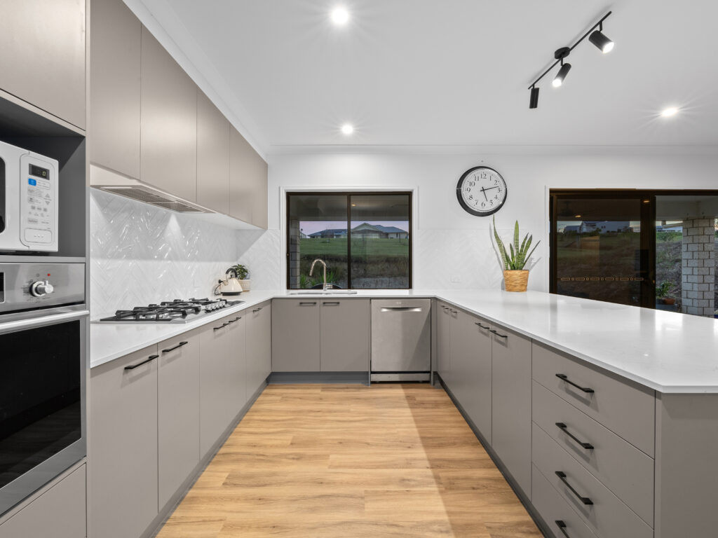 20 Coulson Court, Haigslea, QLD 4306