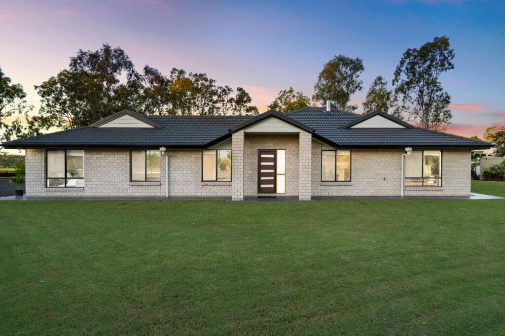 11 Brendan Court, Hatton Vale, QLD 4341