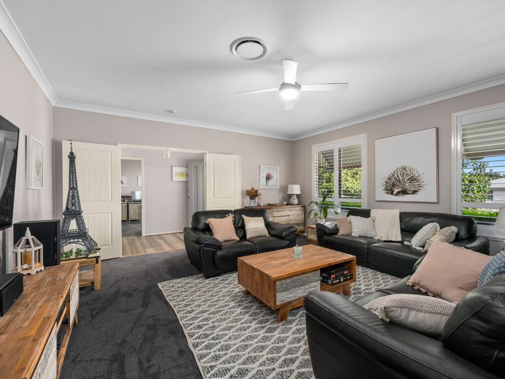 2 Lilly Court, Yamanto, QLD 4305
