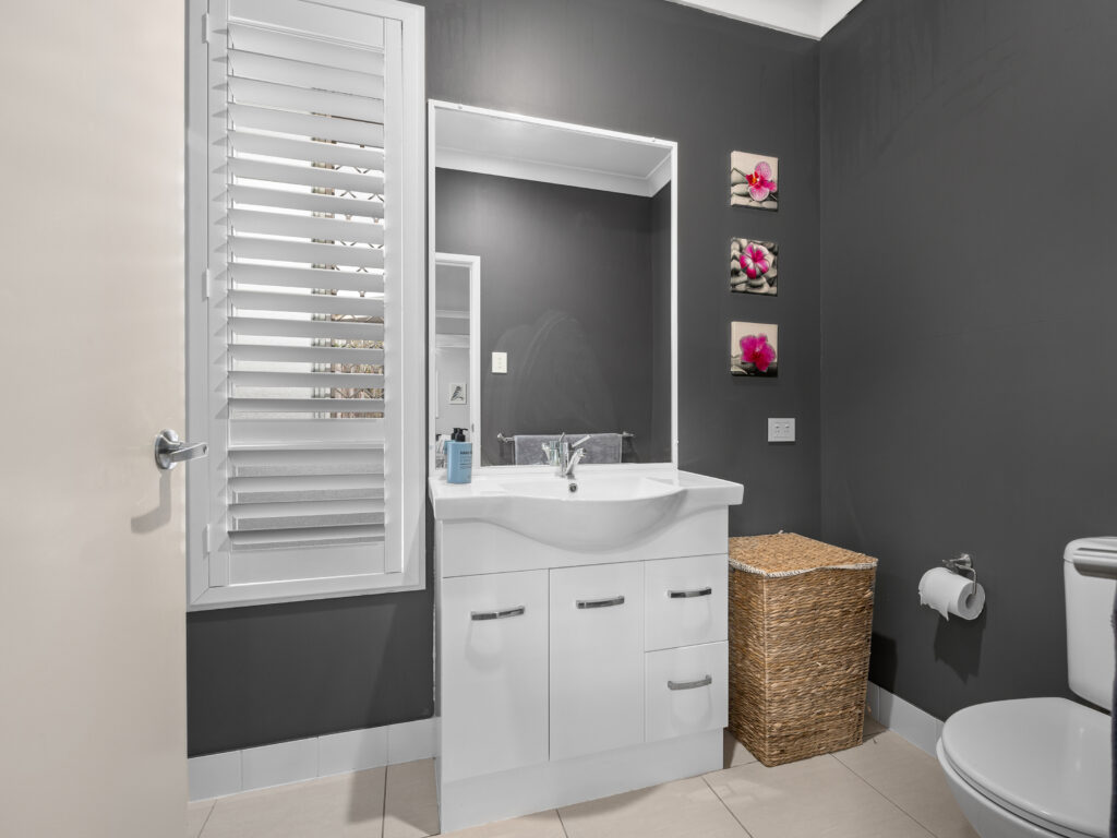 2 Lilly Court, Yamanto, QLD 4305