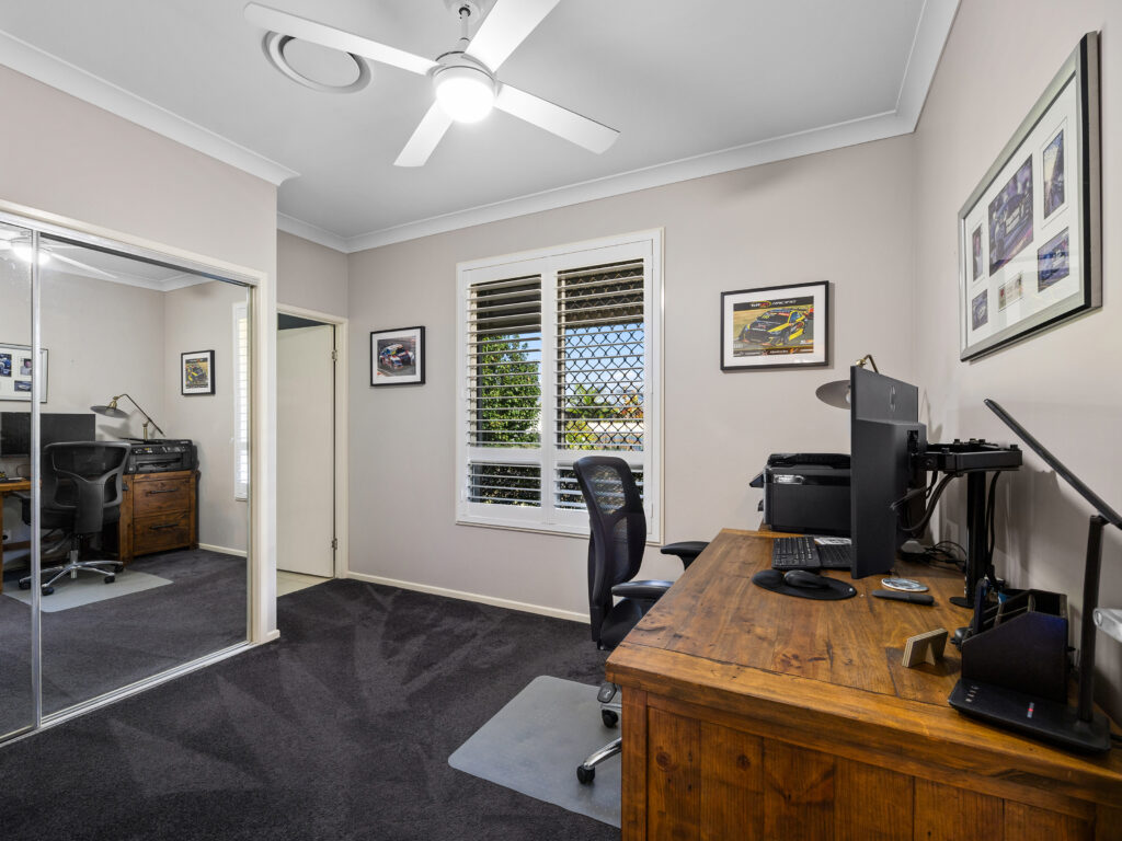 2 Lilly Court, Yamanto, QLD 4305
