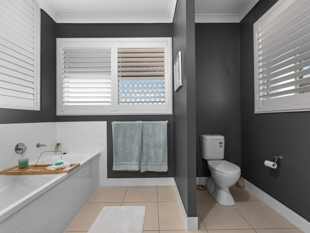 2 Lilly Court, Yamanto, QLD 4305