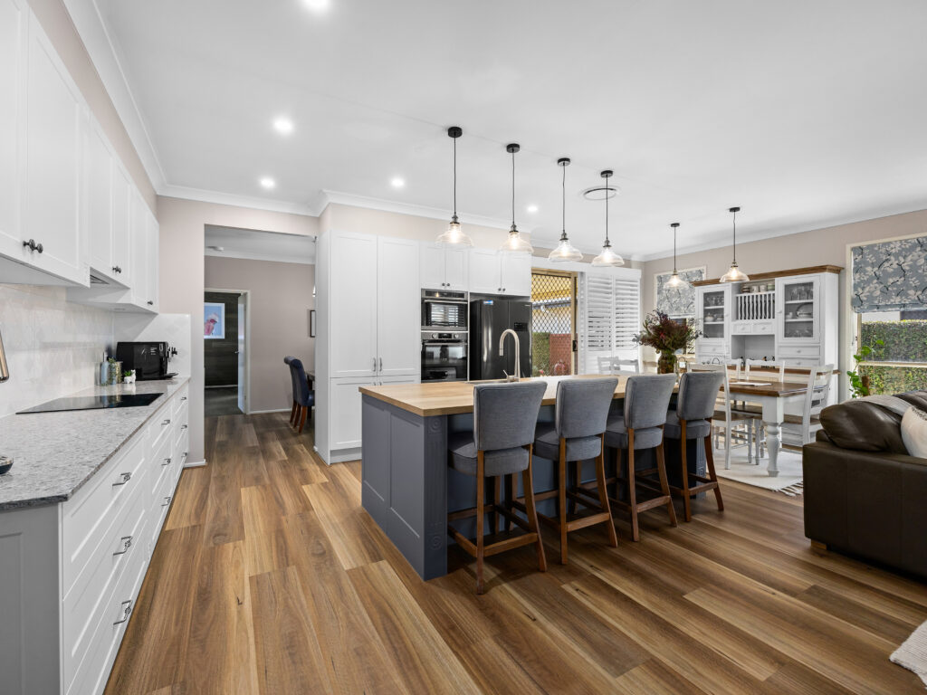 2 Lilly Court, Yamanto, QLD 4305