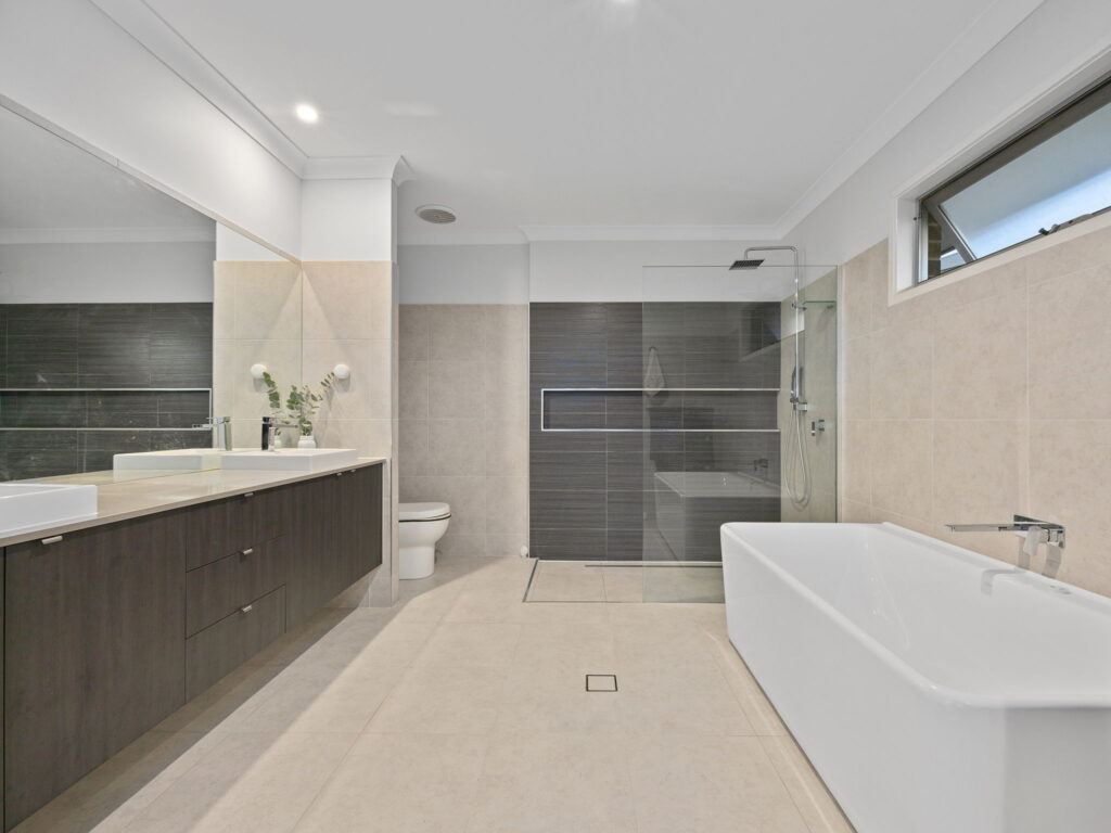 25 Conte Circuit, Augustine Heights, QLD 4300