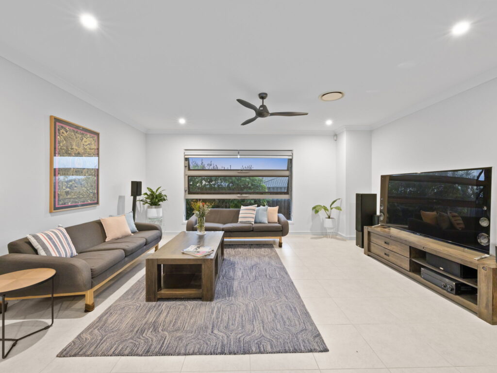 25 Conte Circuit, Augustine Heights, QLD 4300