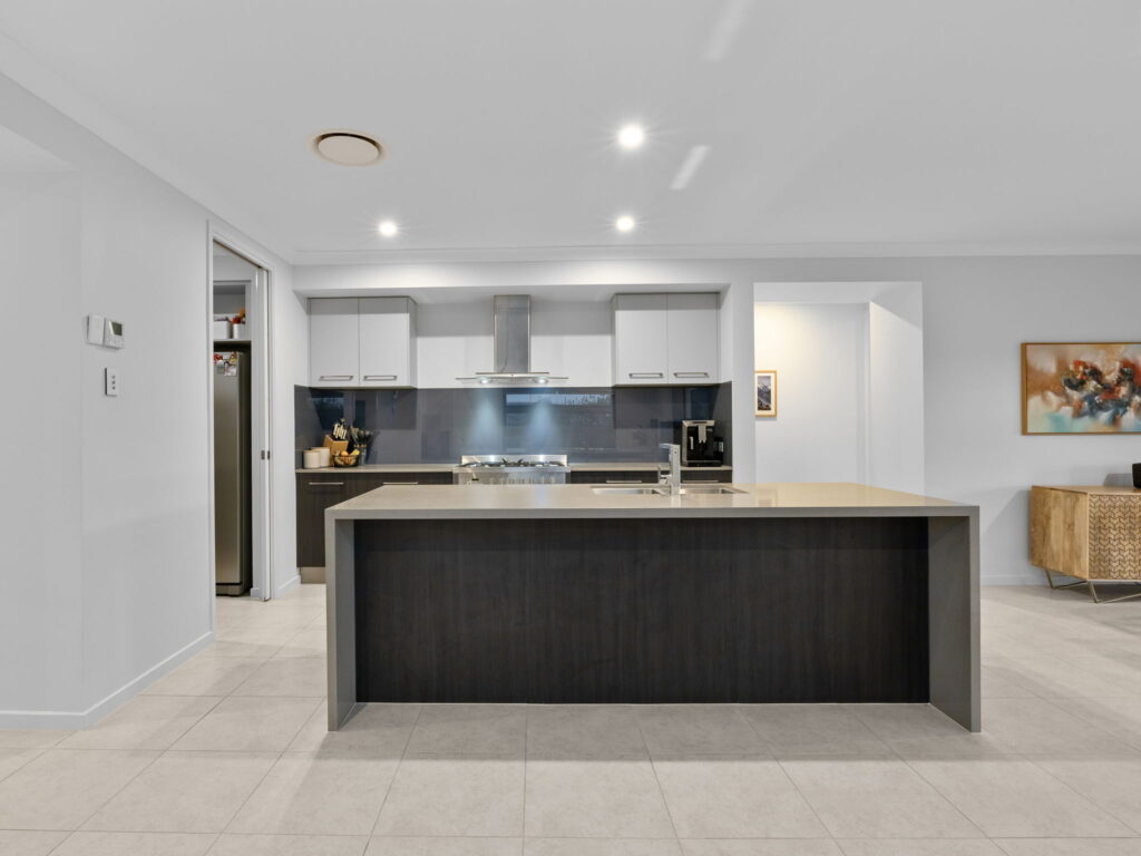 25 Conte Circuit, Augustine Heights, QLD 4300