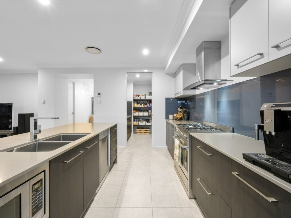 25 Conte Circuit, Augustine Heights, QLD 4300