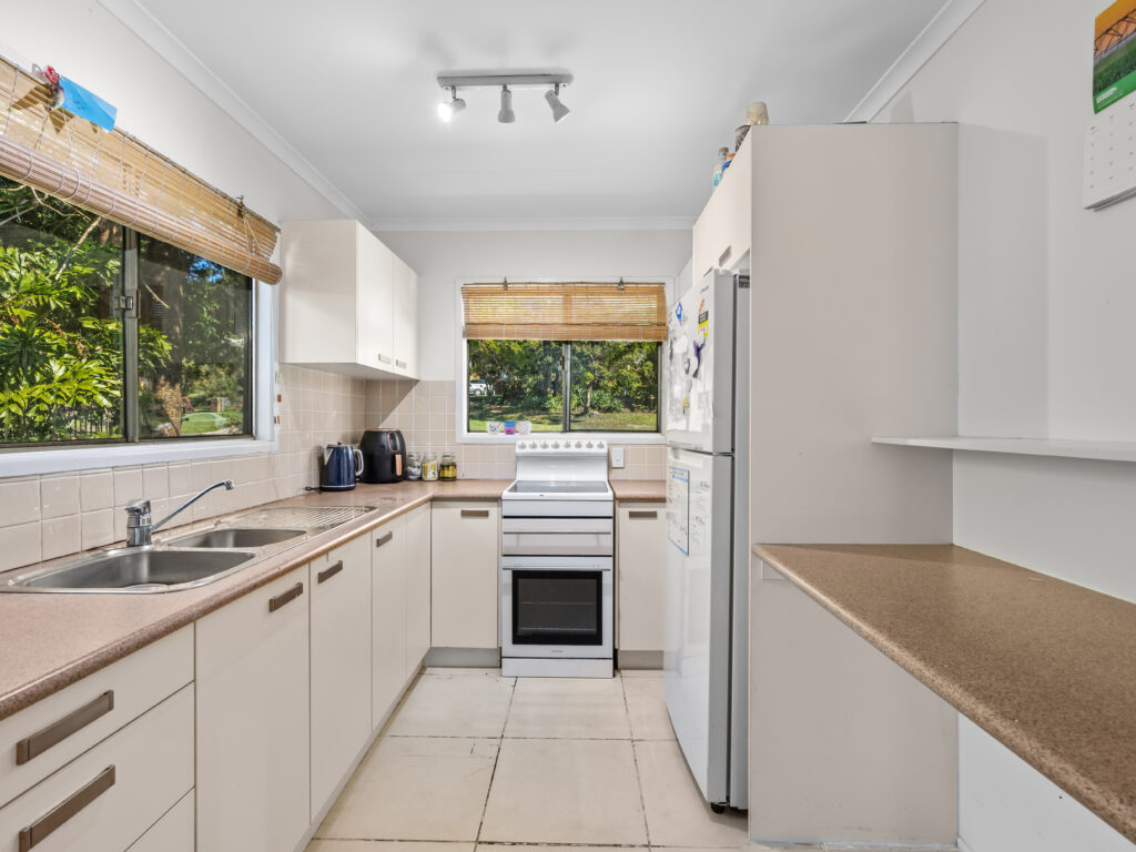 21 Frawley Drive, Redbank Plains, QLD 4301