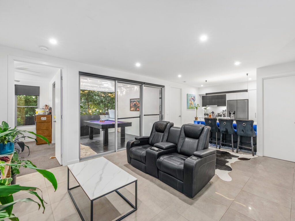215/38 Latimer Street, Holland Park, QLD 4121