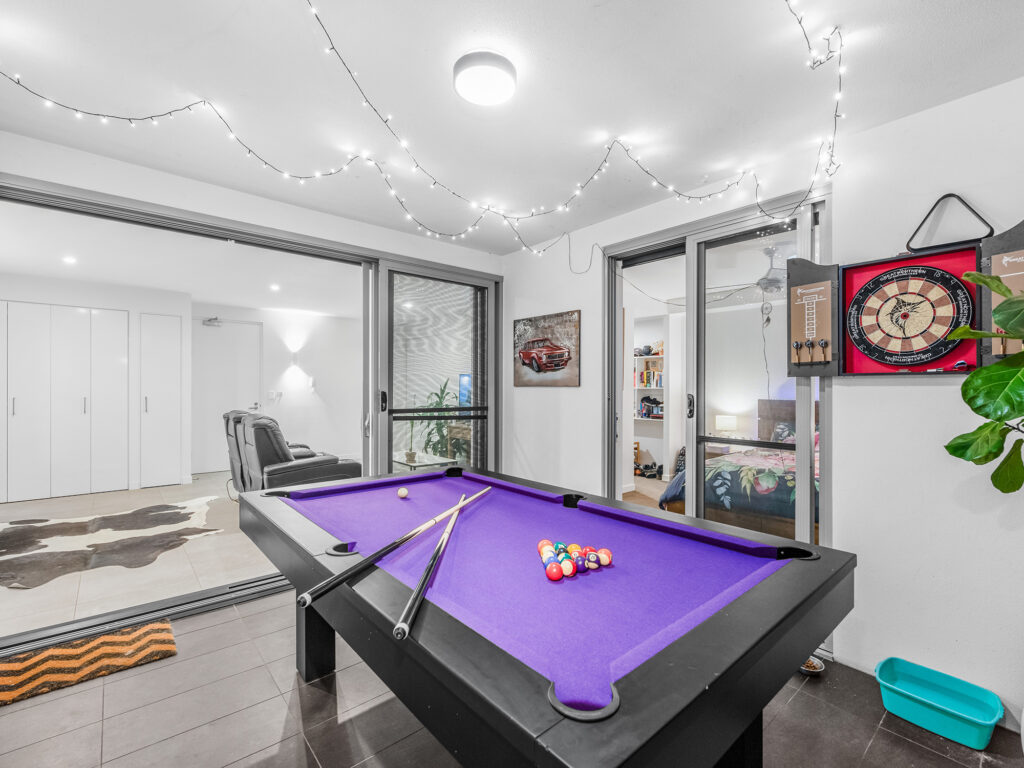 215/38 Latimer Street, Holland Park, QLD 4121