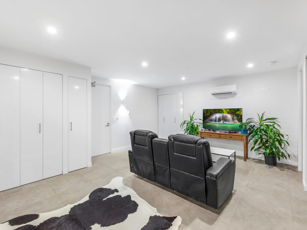 215/38 Latimer Street, Holland Park, QLD 4121