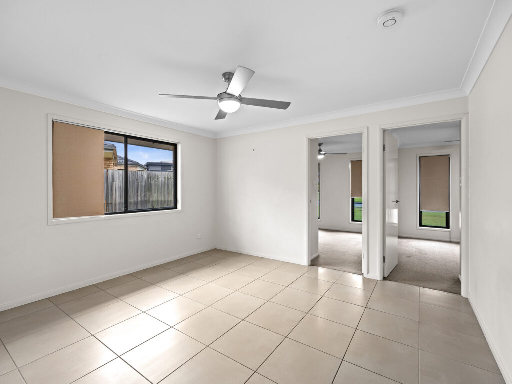13 Piccadilly Court, Deebing Heights, QLD 4306