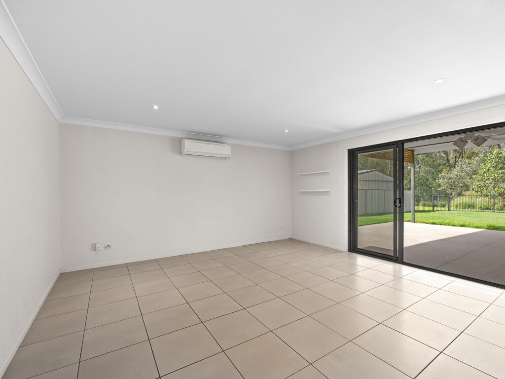 13 Piccadilly Court, Deebing Heights, QLD 4306