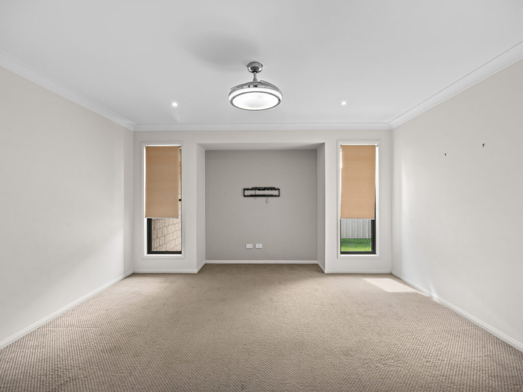 13 Piccadilly Court, Deebing Heights, QLD 4306