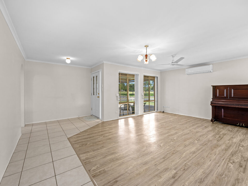 34 Mustang Street, Yamanto, QLD 4305