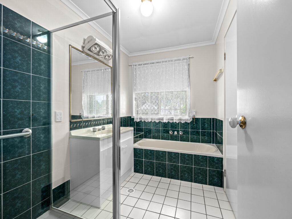 34 Mustang Street, Yamanto, QLD 4305