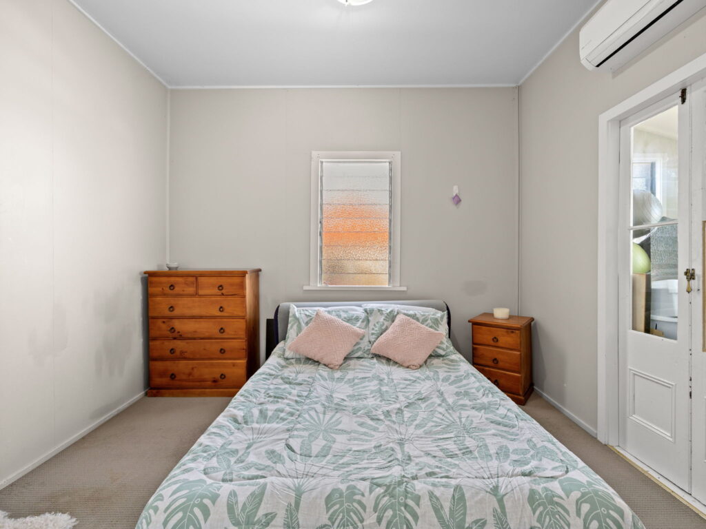 4 Eastwood Street, North Ipswich, QLD 4305