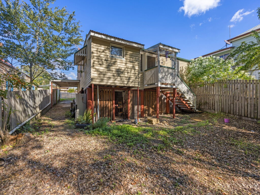 4 Eastwood Street, North Ipswich, QLD 4305