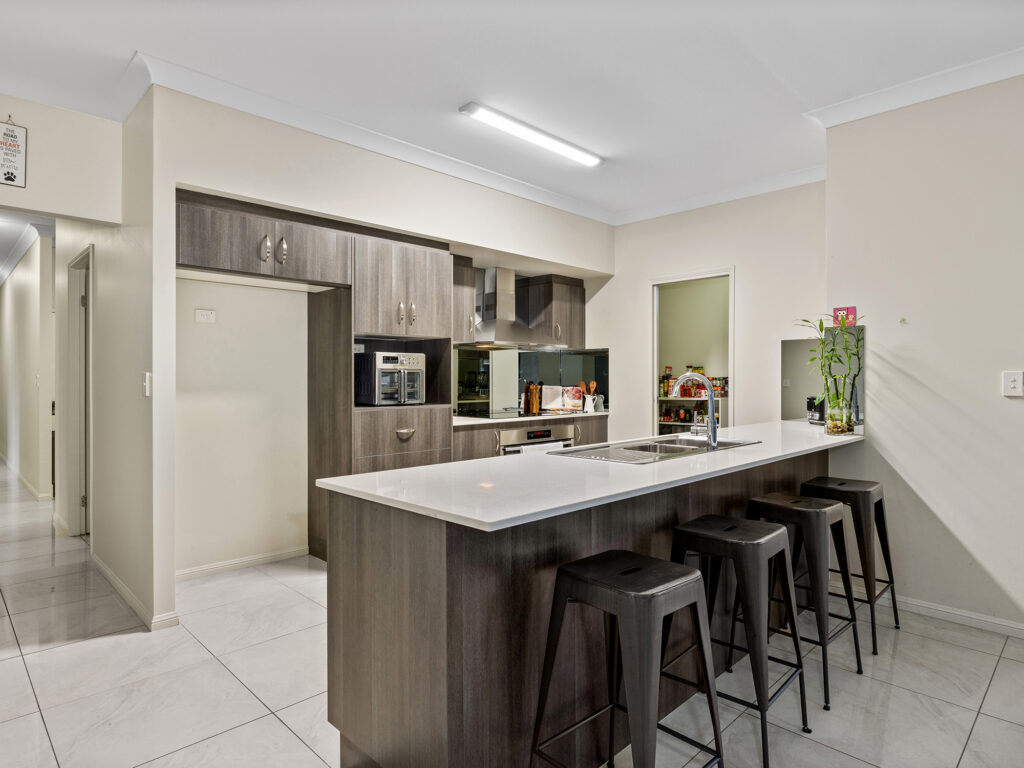 22 Heron Street, Laidley Heights, QLD 4341