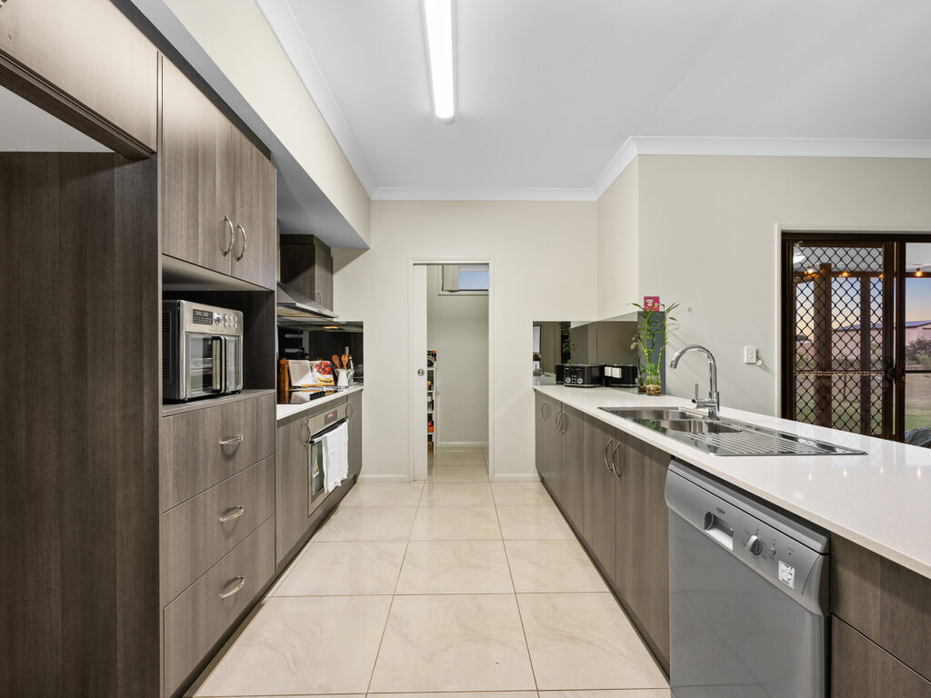 22 Heron Street, Laidley Heights, QLD 4341