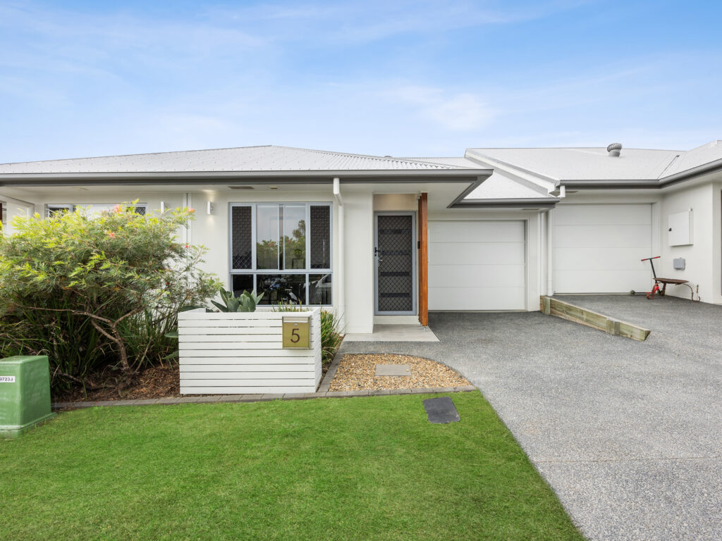 5 Mclean Street, Ripley, QLD 4306