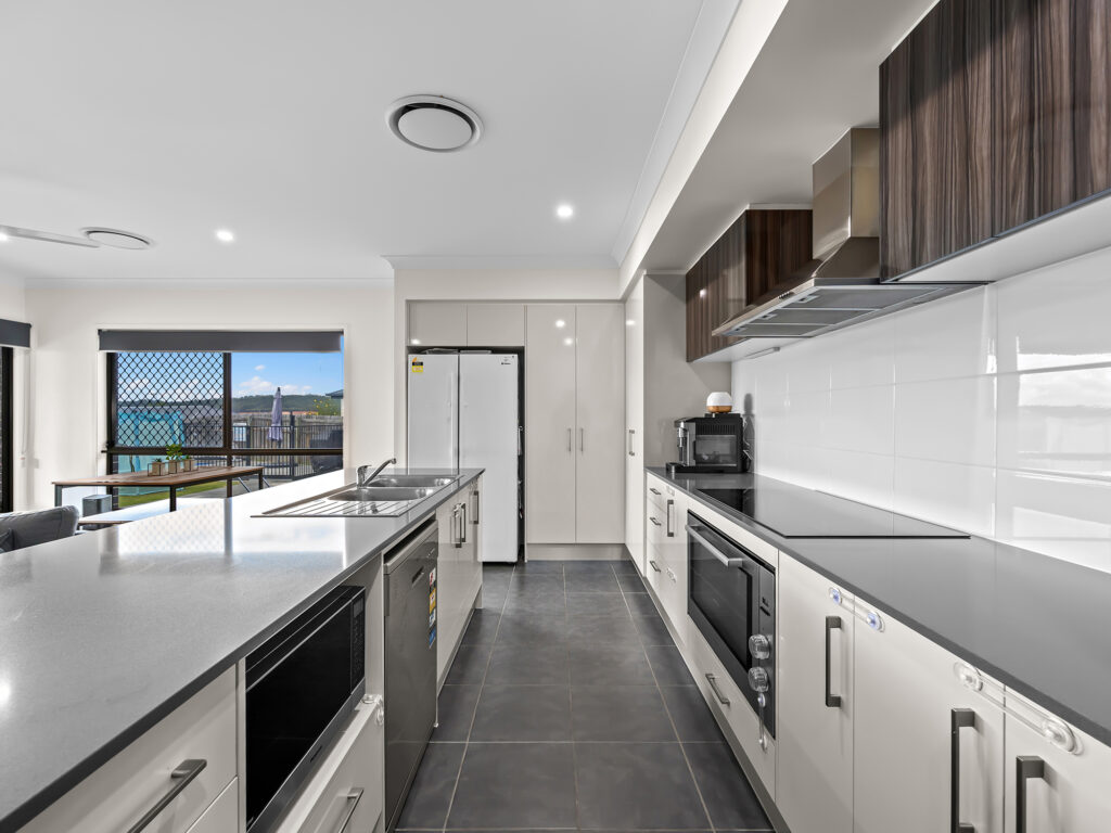 41 Henbury Street, South Ripley, QLD 4306