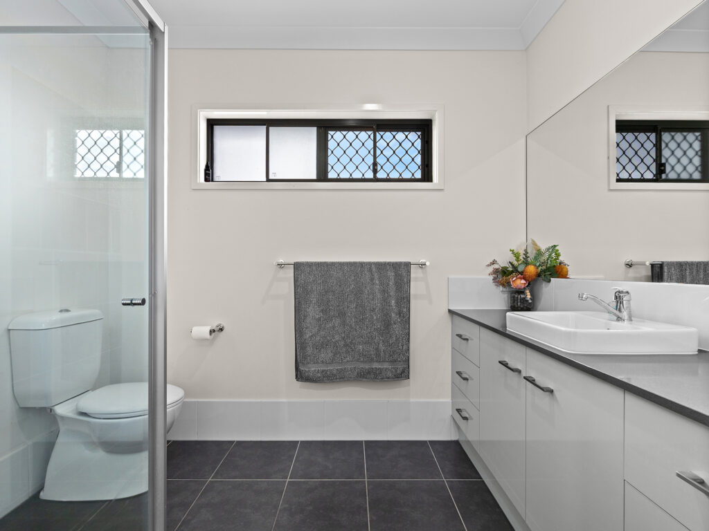 41 Henbury Street, South Ripley, QLD 4306