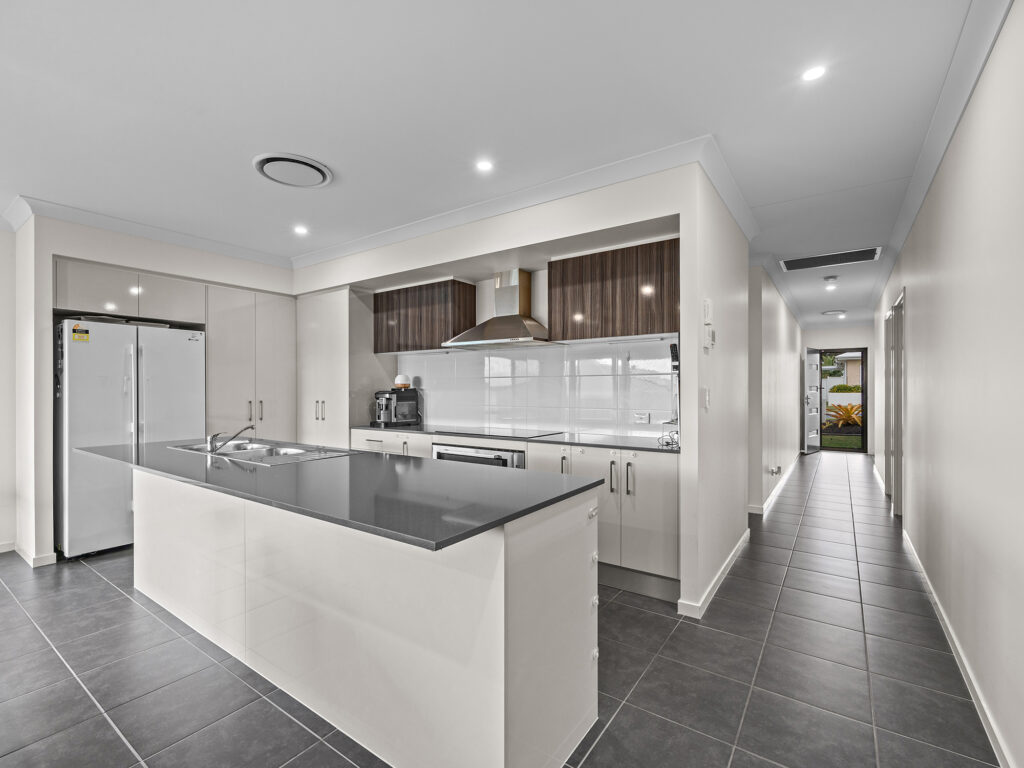 41 Henbury Street, South Ripley, QLD 4306