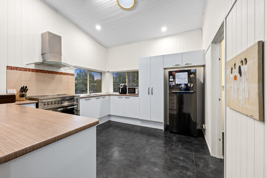 814 Ripley Road, South Ripley, QLD 4306