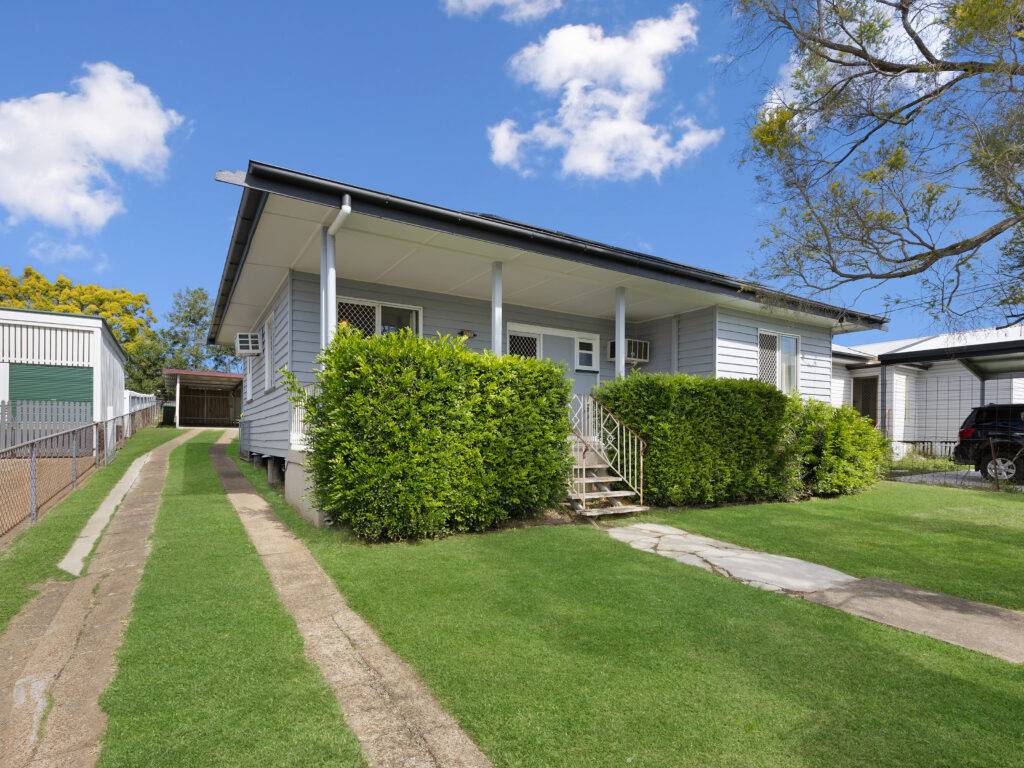 177 Glebe Road, Silkstone, QLD 4304