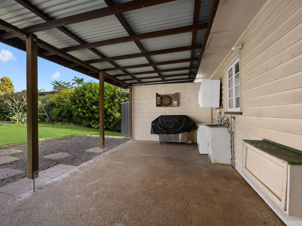 177 Glebe Road, Silkstone, QLD 4304