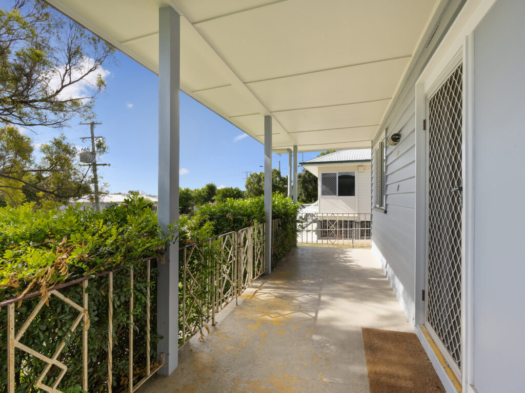 177 Glebe Road, Silkstone, QLD 4304
