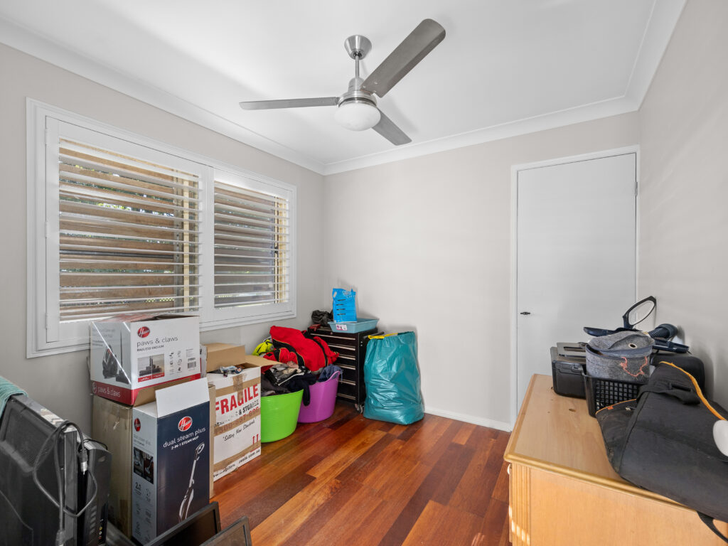 11 Burns Street, Fernvale, QLD 4306