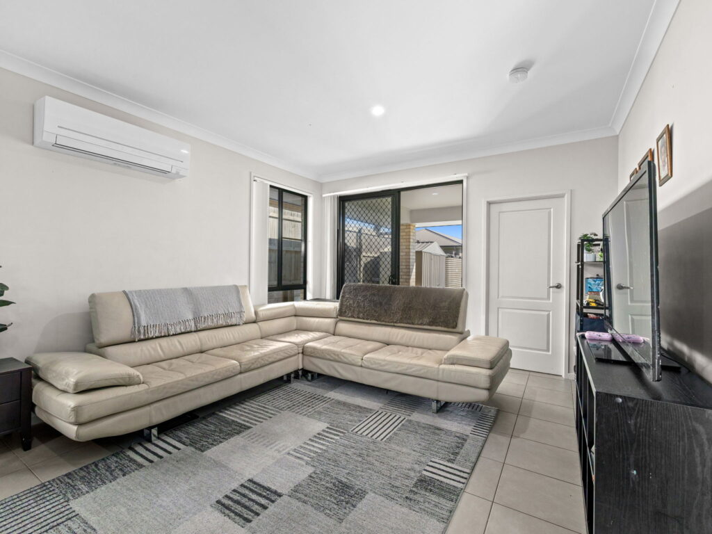 3 Calandra Street, Redbank Plains, QLD 4301