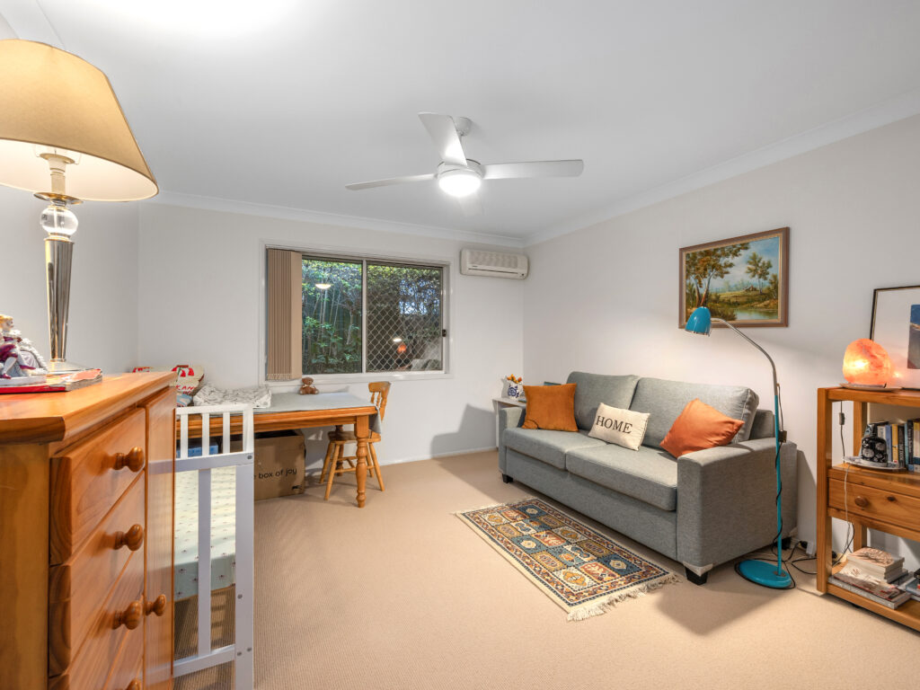 21 Killarney Street, Forest Lake, QLD 4078