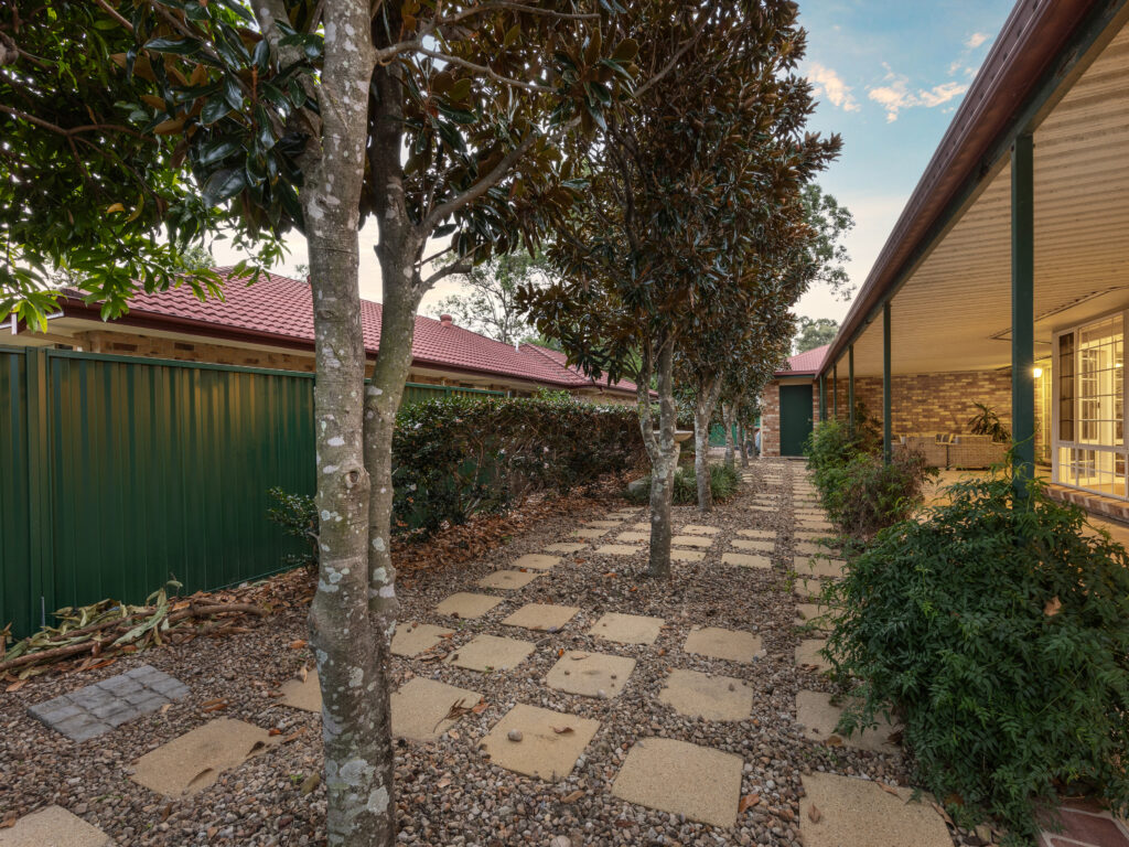 21 Killarney Street, Forest Lake, QLD 4078
