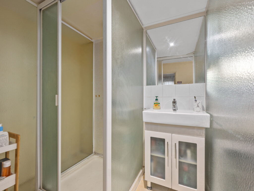 1 Christine Street, North Booval, QLD 4304