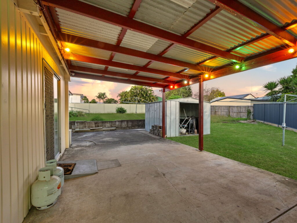 1 Christine Street, North Booval, QLD 4304