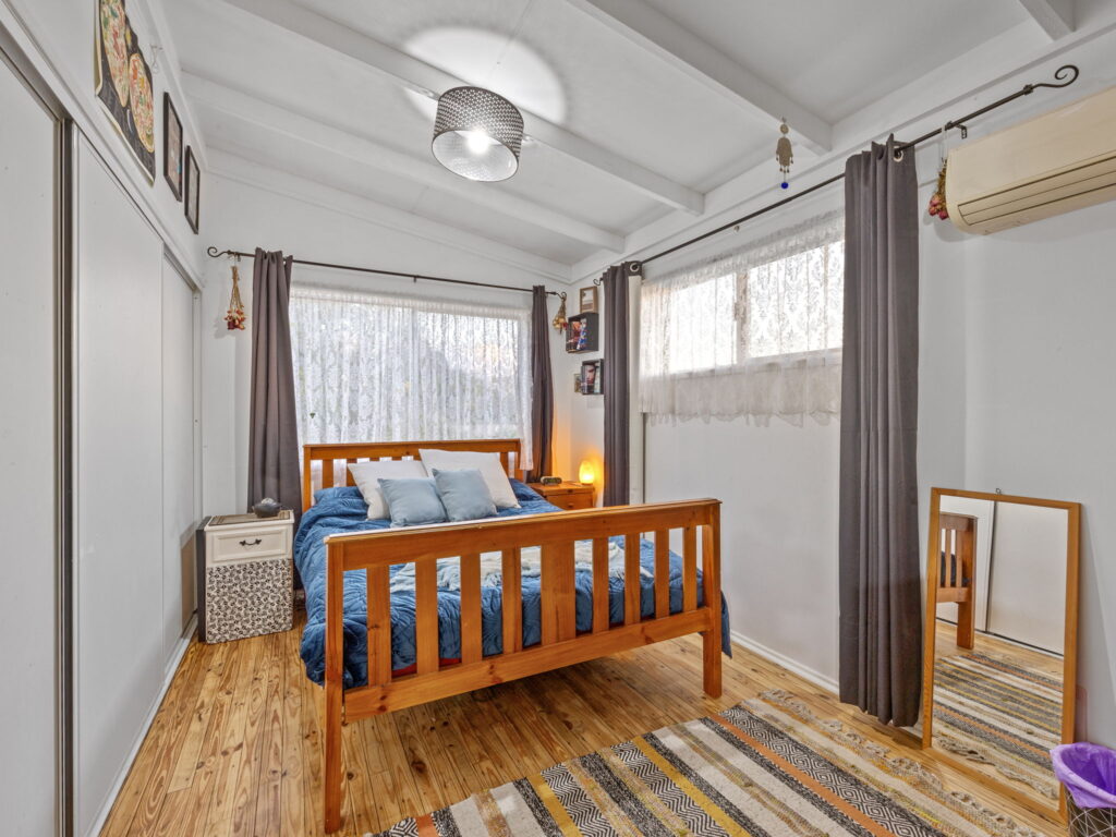 1 Christine Street, North Booval, QLD 4304