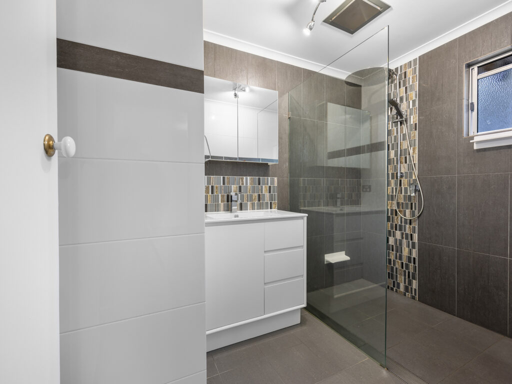 2 Frawley Drive, Redbank Plains, QLD 4301